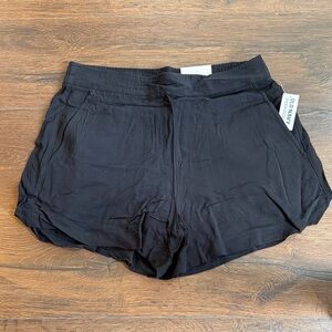 NWT Old Navy Playa Women's Black Shorts